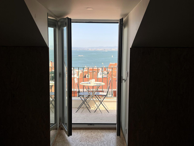 Others 3, Machadinho Modern Apartments, Lisbon
