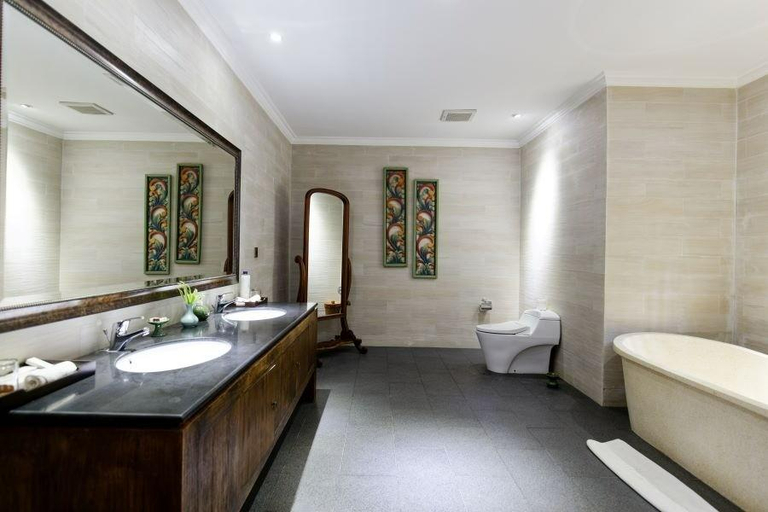 Bathroom 4, Plataran Komodo Beach Resort, Manggarai Barat