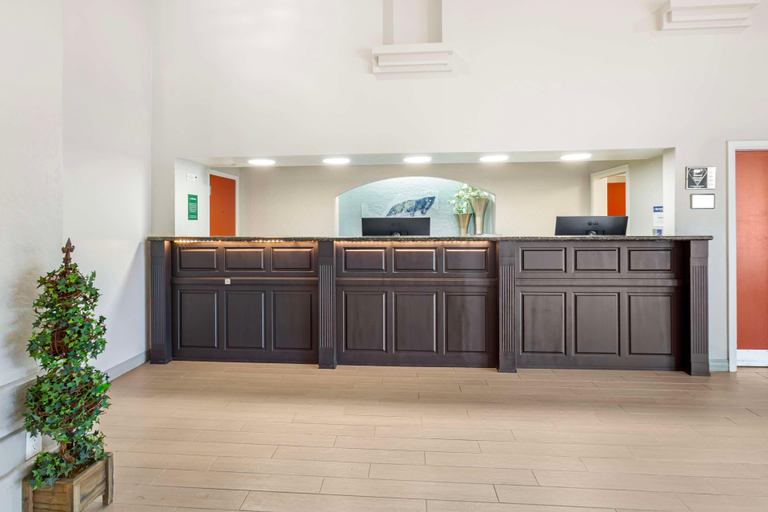 Public Area 2, Best Western Plus Villa Del Lago Inn, Stanislaus