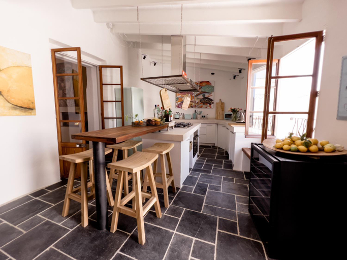 Others 5, Casa Timbale, Baleares