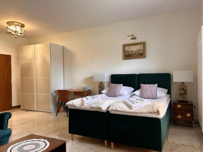 Bedroom 12