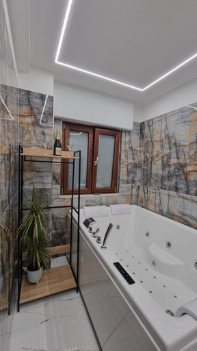 Others 5, Luxury Beach House, Bari