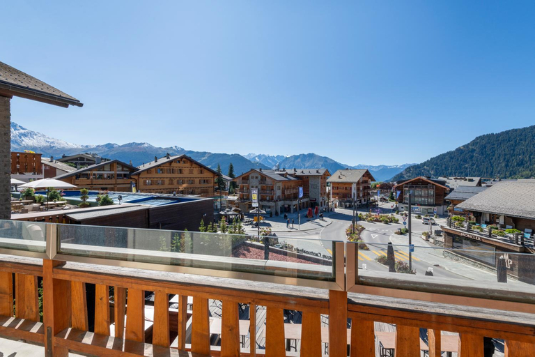 Others 5, No 8 Bed & Bar, Entremont
