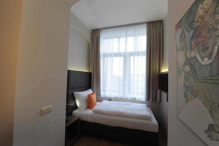 Bedroom 2, WALDHÖR, Perg