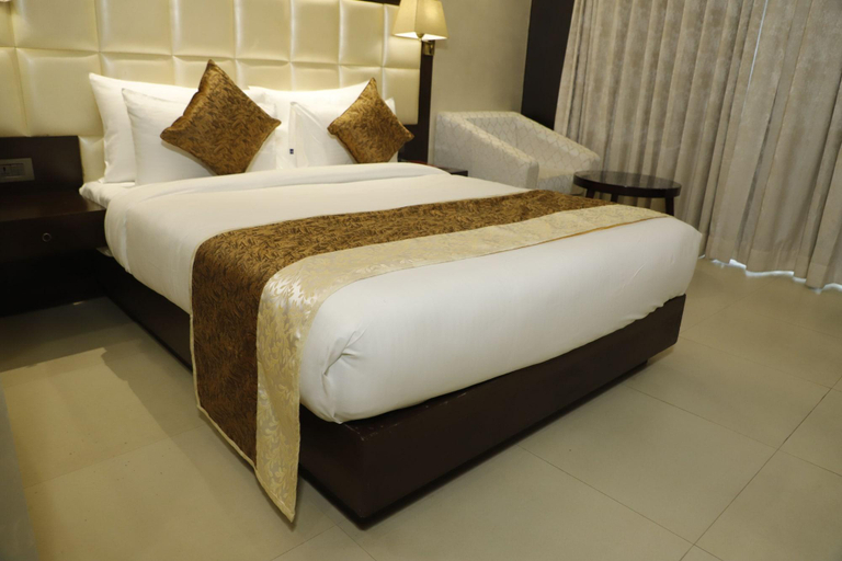 Bedroom 2, Udman Hotel Chattarpur, Delhi