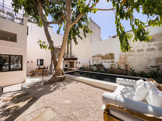 Others 4, Casa Timbale, Baleares