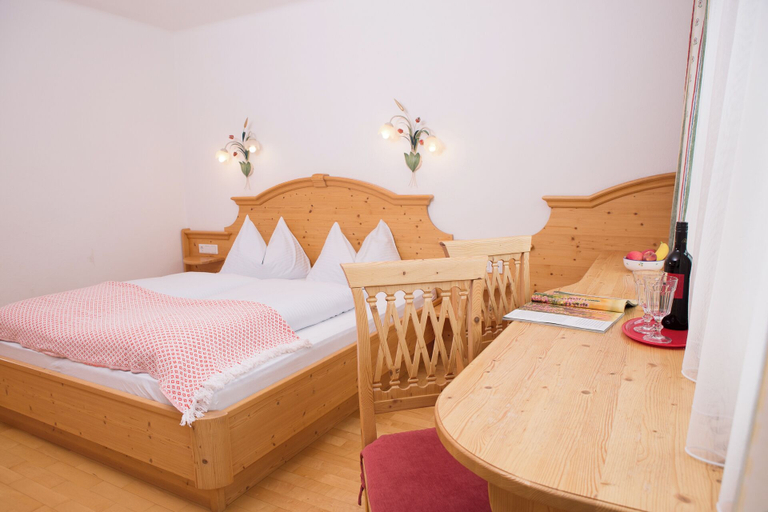Bedroom 3, Landhaus Huber, Sankt Johann im Pongau