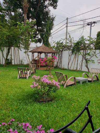 Others 2, Villa Cacao, Abidjan