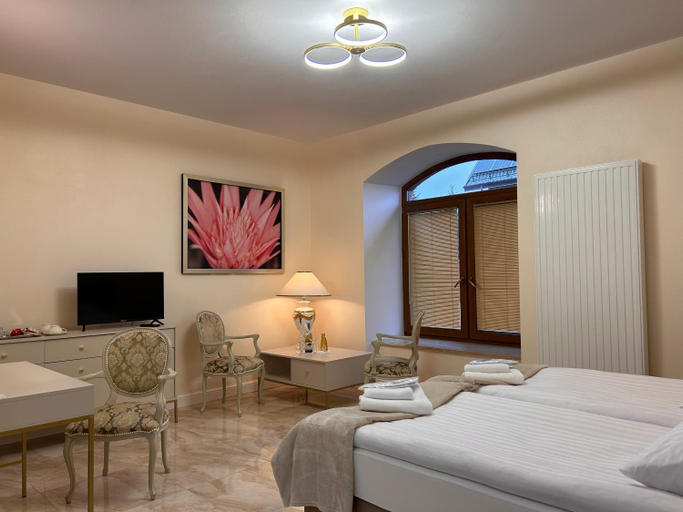 Bedroom 21