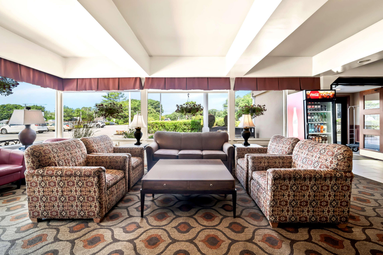 Public Area 2, Best Western Merry Manor Inn, Cumberland