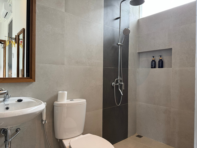 Bathroom 4, Atmadeva Boutique Villas, Malang