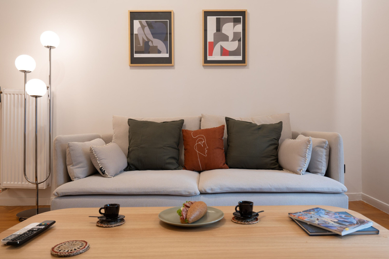 Room 5, LIV - Modern Heavenly Retreat in Exarcheia, Attica