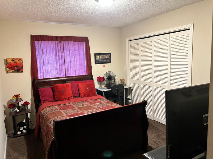 Others 3, Beautiful Living Area, Montgomery