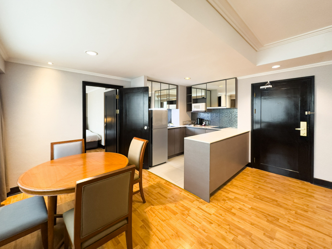 Dining Room 30