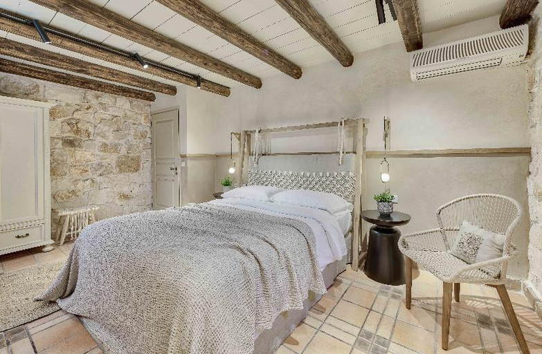 Others 5, Leeda's Village, Ionian Islands