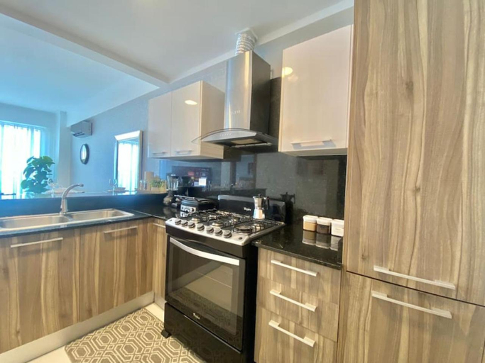 Others 5, Upscale City Center Apt, Pool, Distrito Nacional
