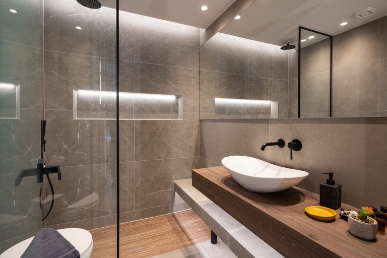 Room 4, LIV - Modern Heavenly Retreat in Exarcheia, Attica