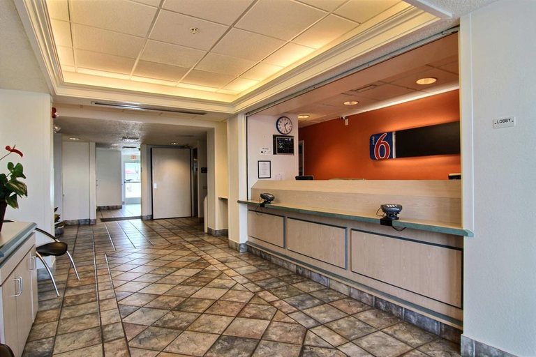 Public Area 3, Motel 6 Albuquerque, NM - North, Bernalillo