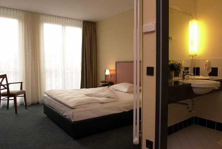 Bedroom 2, InterCityHotel Bremen, Bremen