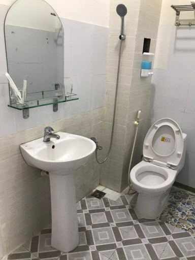 Bathroom, NGUYEN LONG Hotel, Tháp Mười