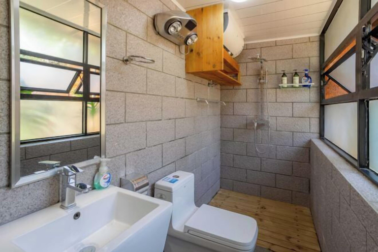 Bathroom 4, Qiyuan Boutique Holiday Manor, Dali Bai