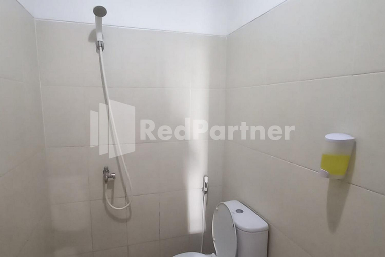 Bathroom 10