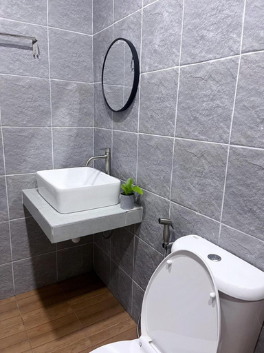 Bathroom 2, Inghome & Guesthouse, Mae Rim