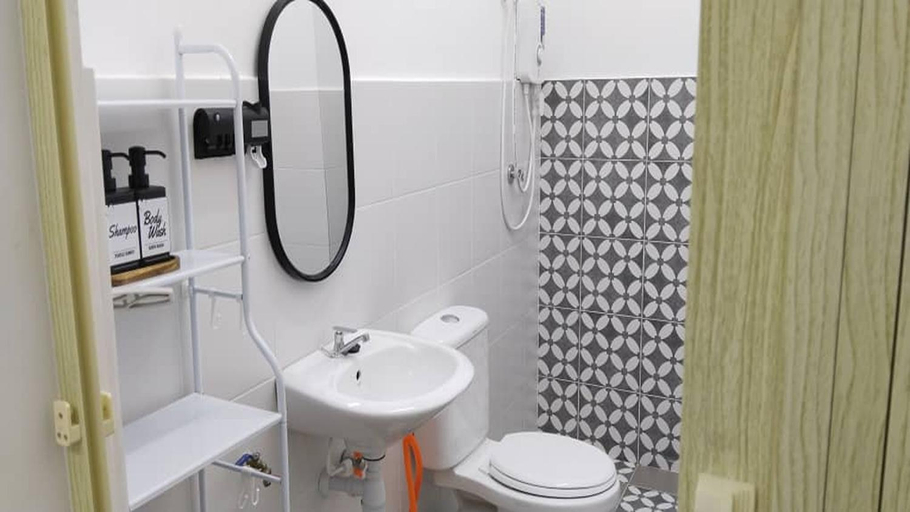 Bathroom 2, IFS Seri Iskandar by Glex, Kinta
