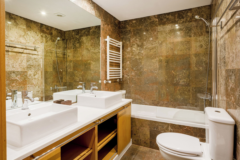 Bathroom 3, Elegant Flat in Benfica, Lisbon