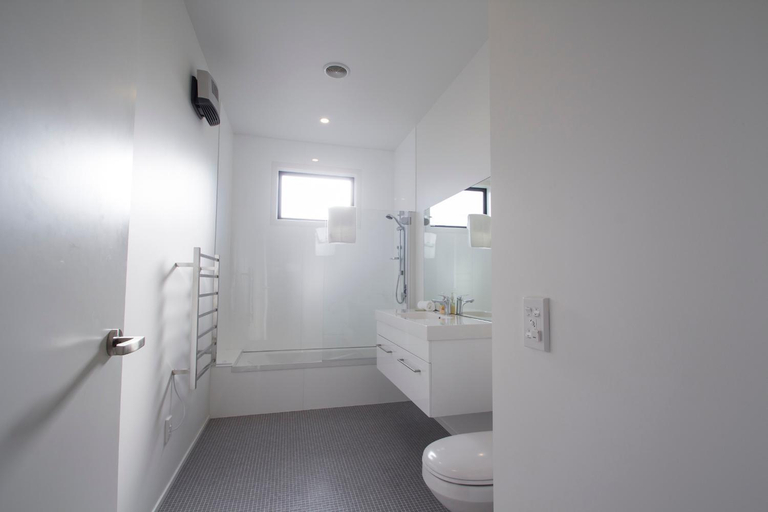 Shower, Nordic Escape - Lake Tekapo, Mackenzie