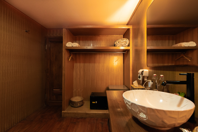 Bathroom 4, Pondanu Living, Tabanan