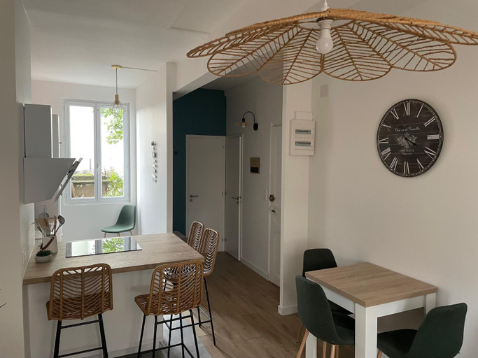 Others 2, Le Montjoux - proche gare, Doubs