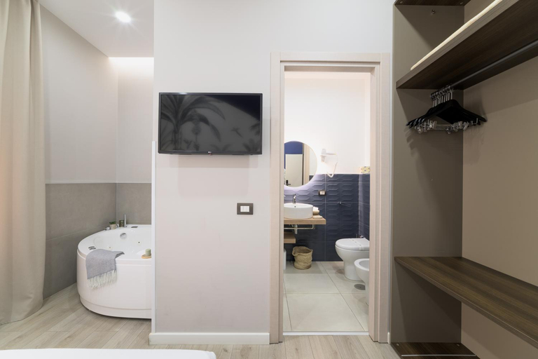 Others 3, B&B Les Lumieres, Salerno