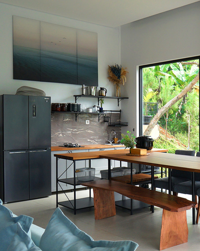 Others 3, Thalassaville, Bandung