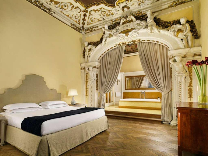 Bedroom 2, Palazzo Di Camugliano, Florence