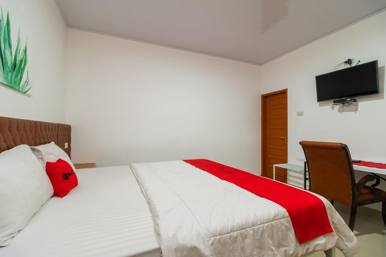 Bedroom 8