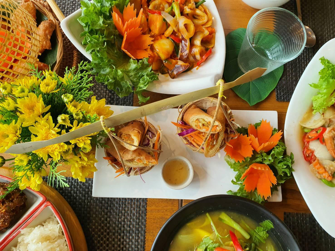 Food & Drinks 26