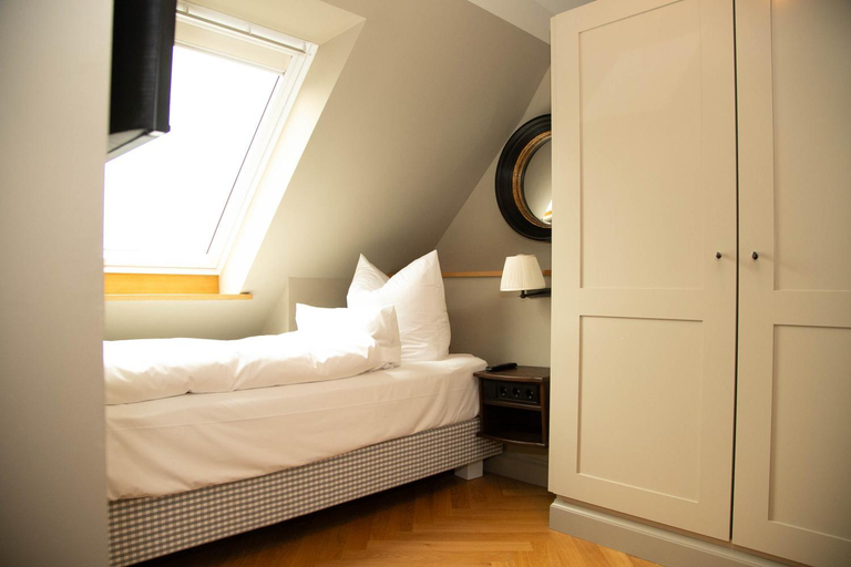 Bedroom 2, Mimosa House, Nordfriesland