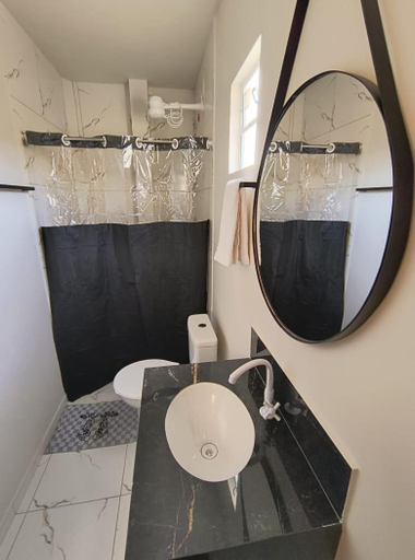 Bathroom, Pousada dos Ventos, Paranatama