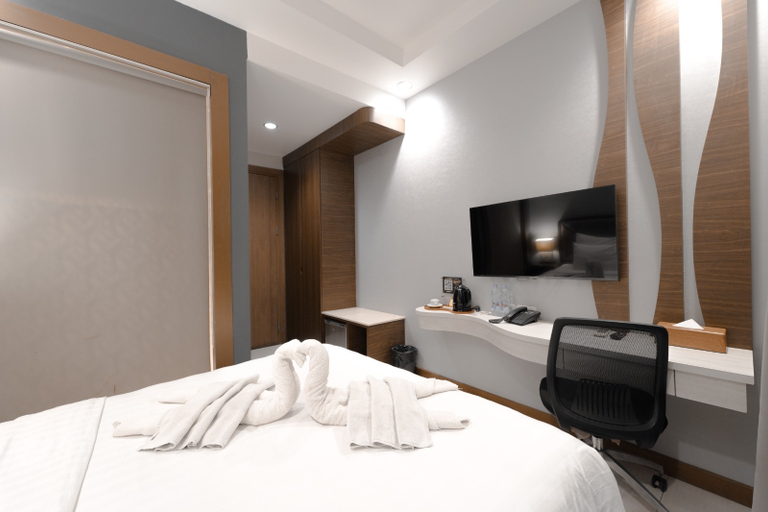 Bedroom 6