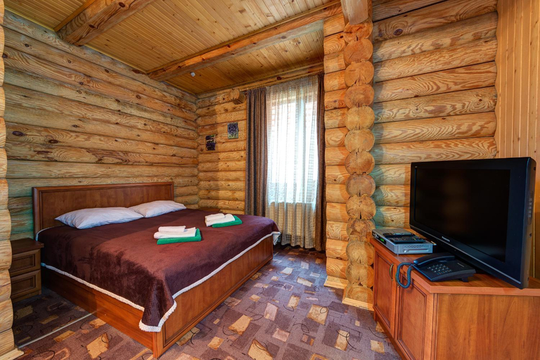 Bedroom 3, Slovyanka Hotel, Skolivs'kyi
