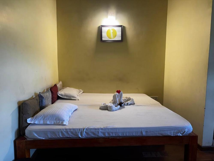 Bedroom 4, Satya Anand Cottage Pure Veg and Non-Alcoholic-Coonoor, The Nilgiris