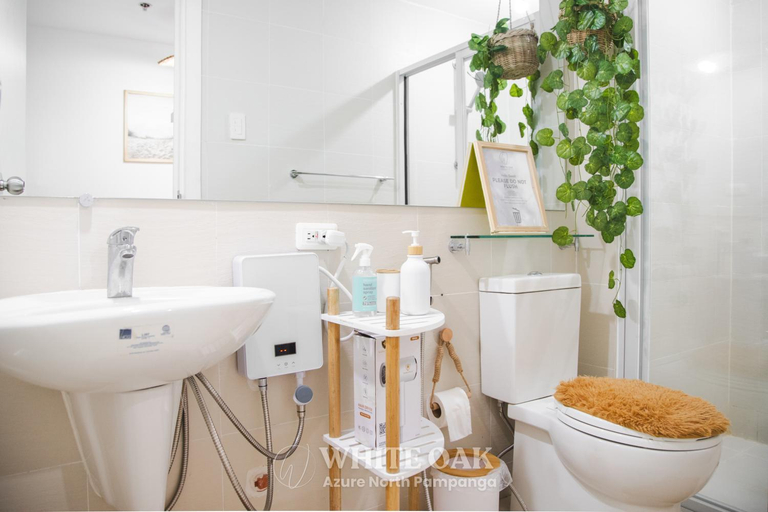 Bathroom, Minimalist Bali-inspired studio with PS4 & Instax Camera, San Fernando City