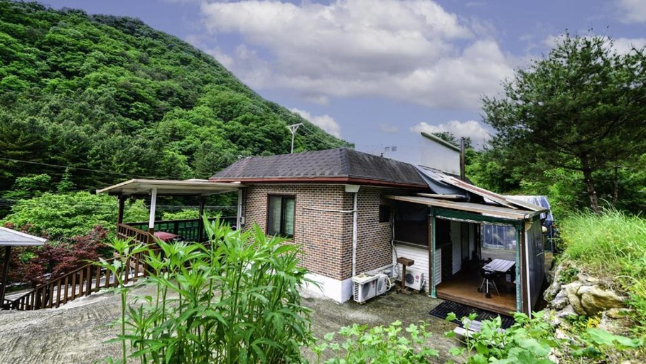 Exterior & Views 4, Gapyeong Sangol-Iyagi Pension, Gapyeong