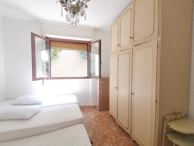 Bedroom 15