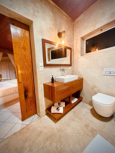 Bathroom 2, CHEZ ALAIN, Atsimo-Andrefana