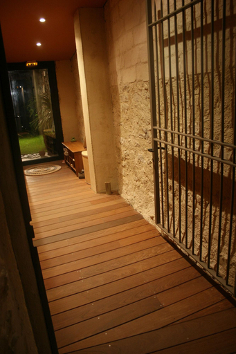 Public Area 2, Esprit d'Ailleurs, Hérault
