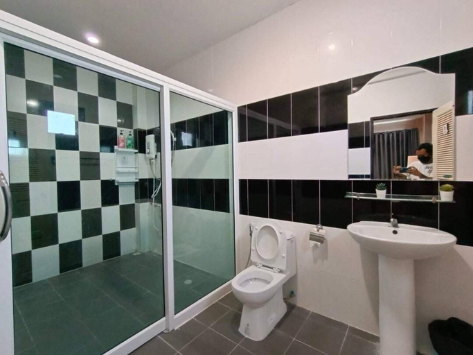 Bathroom 4, Casa Villa, Sattahip