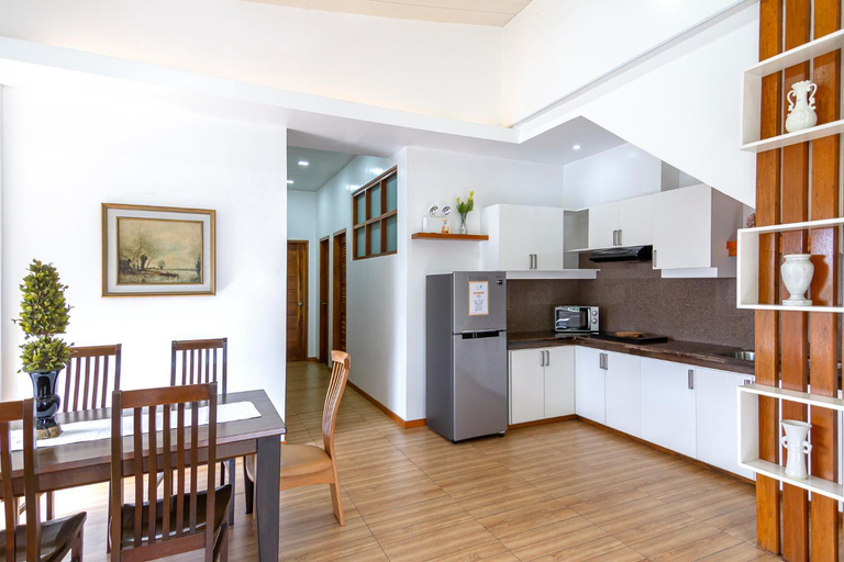 Dining Room 10
