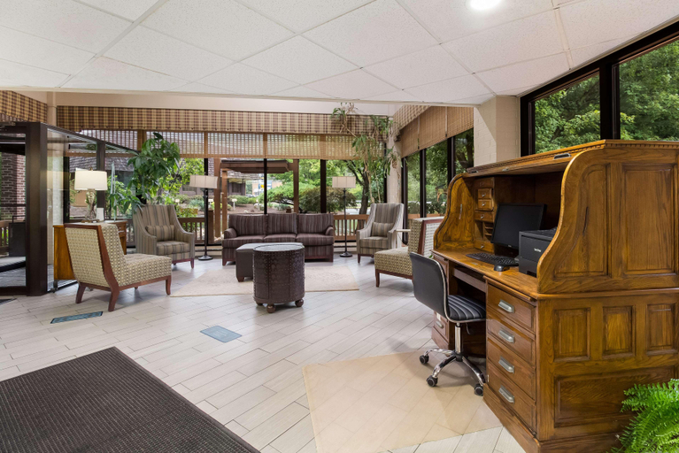 Public Area 2, Best Western Braddock Inn, Allegany